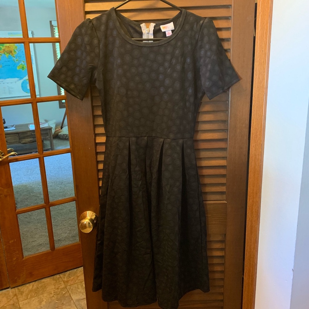 NWOT—LuLaRoe Black Amelia Dress